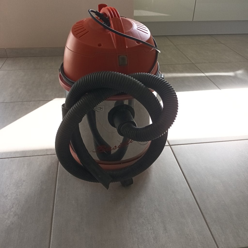 Aspirateur, Enlèvement, Utilisé