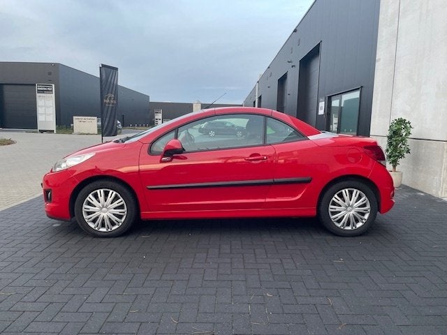 Peugeot 207 1.6I Cabrio ( Hardtop ) goede en mooie staat, Voorwielaandrijving, Stof, 4 cilinders, Cabriolet