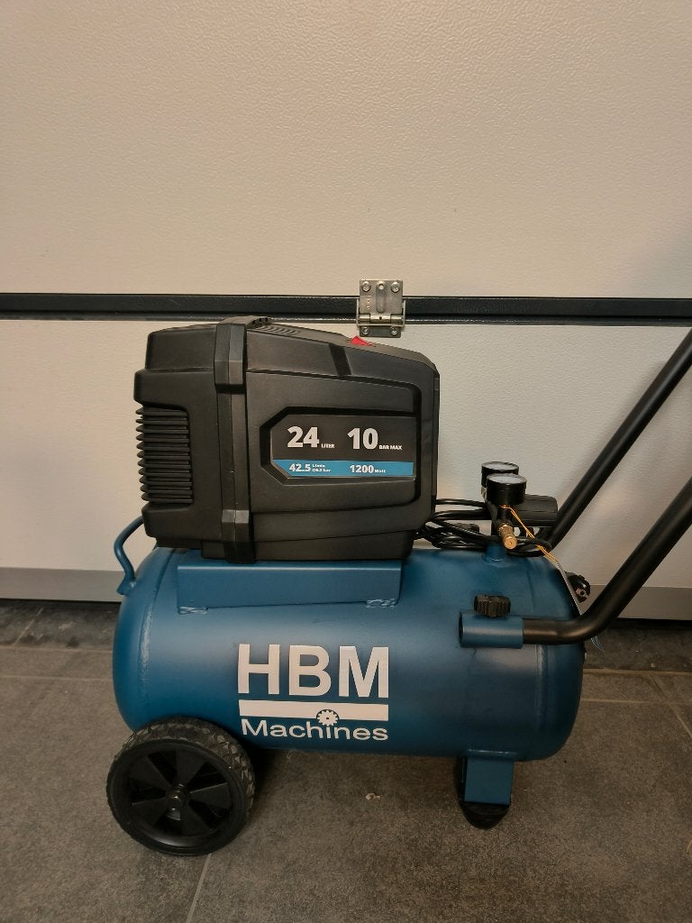 Olievrije compressor 24L, Ophalen, 6 tot 10 bar, Zo goed als nieuw, Minder dan 200 liter/min