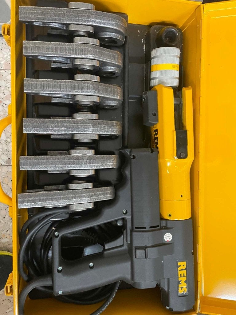 REMS Power-Press ACC Persmachine + 6 persbekken, Doe-het-zelf en Bouw, Ophalen, Zo goed als nieuw