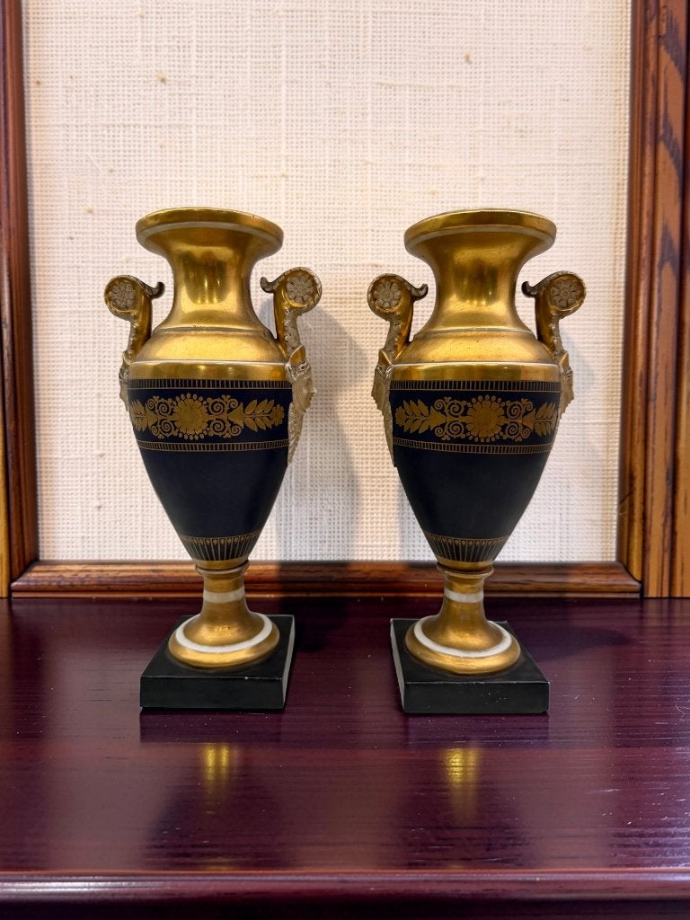Paire de vases Empire Napoléon Ier Porcelaine de Paris XIXe, Enlèvement ou Envoi