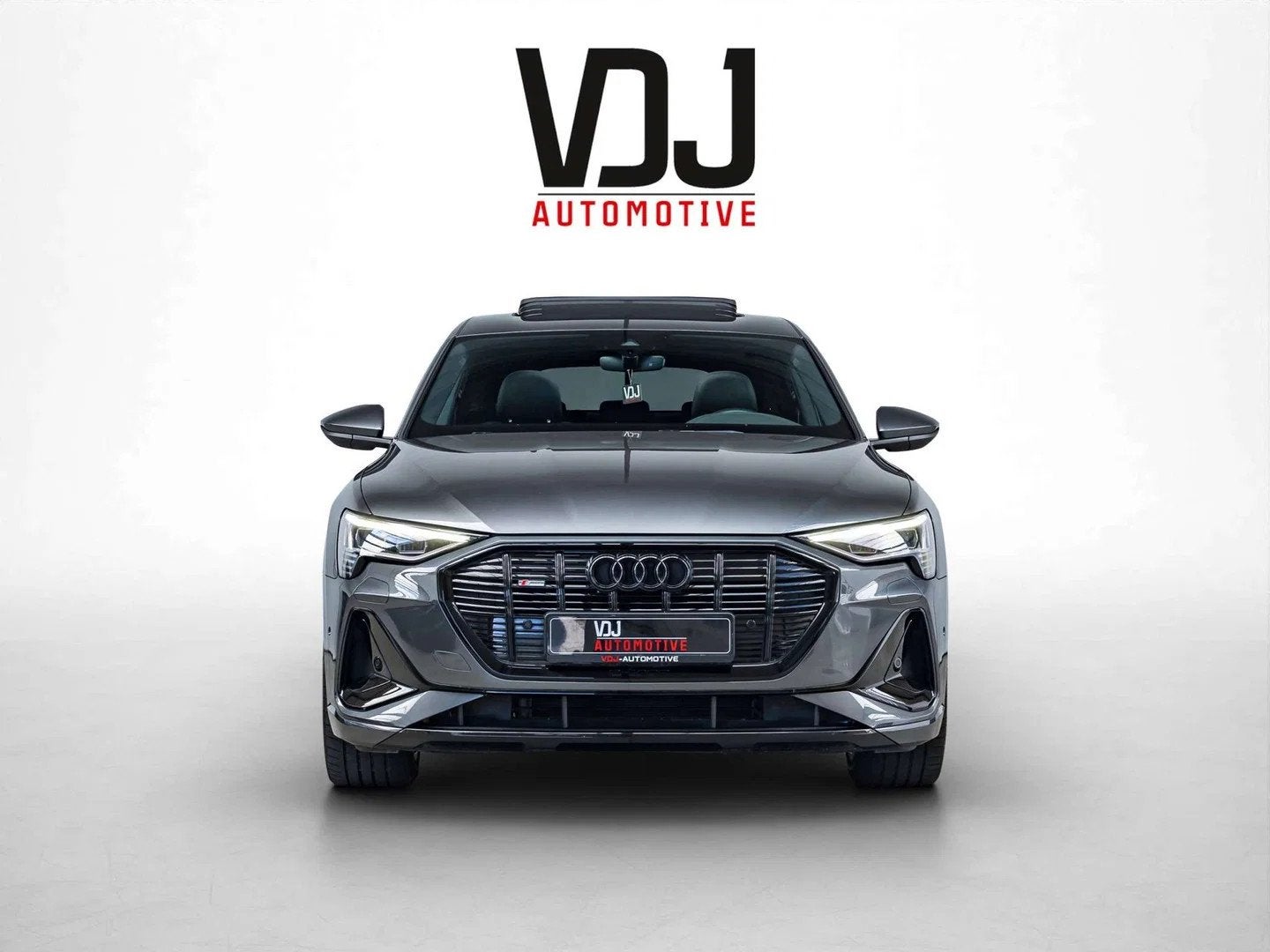 Audi e-tron 95 kWh 55 QUATTRO|2X S-LINE|KEYLESS|SFEERVERL.|Z, Autos, Audi, Argent ou Gris, Achat, 408 ch, Entreprise