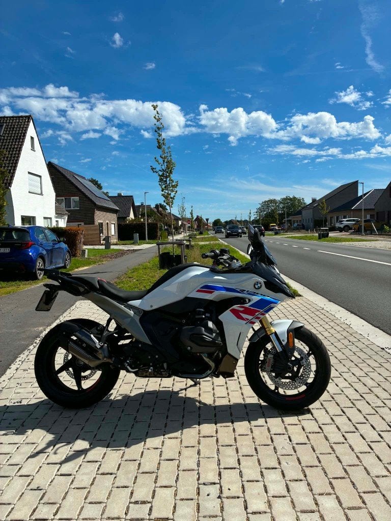 R1300RS - 1200km - garantie 2031, Permis Moto A, Plus de 35 kW, 1300 cm³, 2 cylindres