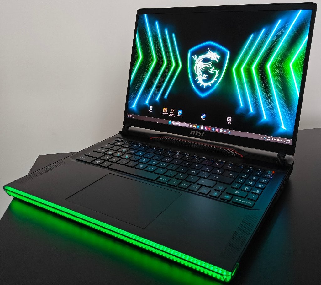 MSI Raider GE68 HX 14VHG‑418BE – i9 / RTX 4080, Computers en Software, Windows Laptops, Ophalen