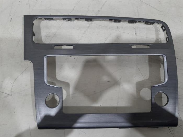 Dashboard sierlijst van een Volkswagen Golf, Auto-onderdelen, Dashboard en Schakelaars, Volkswagen, Gebruikt, 3 maanden garantie