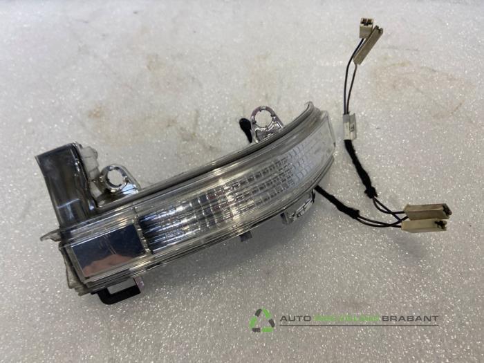 Feu clignotant de miroir droite d'un Volkswagen Crafter, Volkswagen, -, 3 mois de garantie, Utilisé