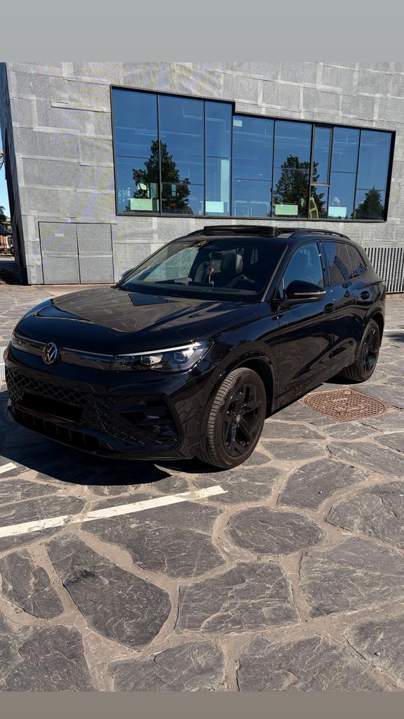 Tiguan 2024 R-Line hybride - Option complète - Parfait état, Cuir, Achat, Entreprise, Noir