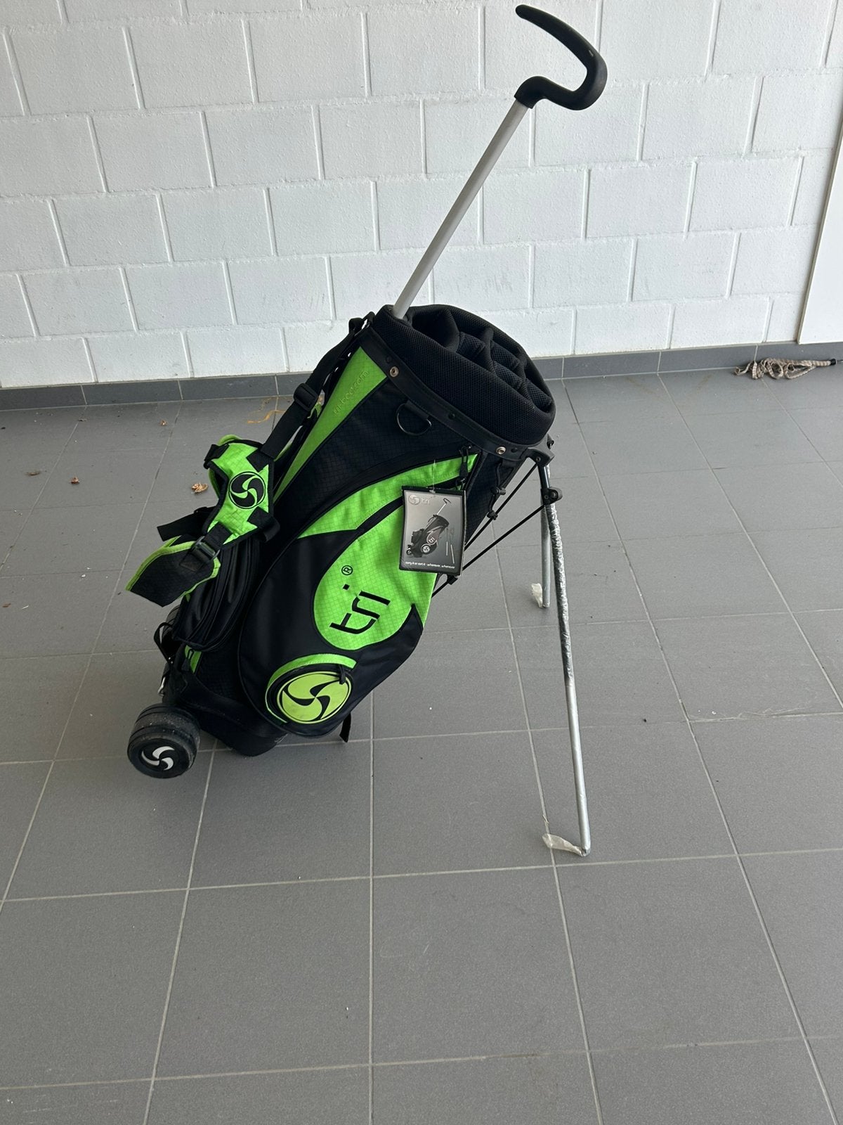Sac de golf avec roue, Enlèvement, Comme neuf, Sac, Autres marques