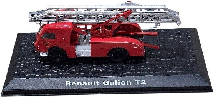 Camion de pompiers Renault Gallon. échelle : 1:72., Enlèvement ou Envoi, B, Utilisé, Bus ou Camion