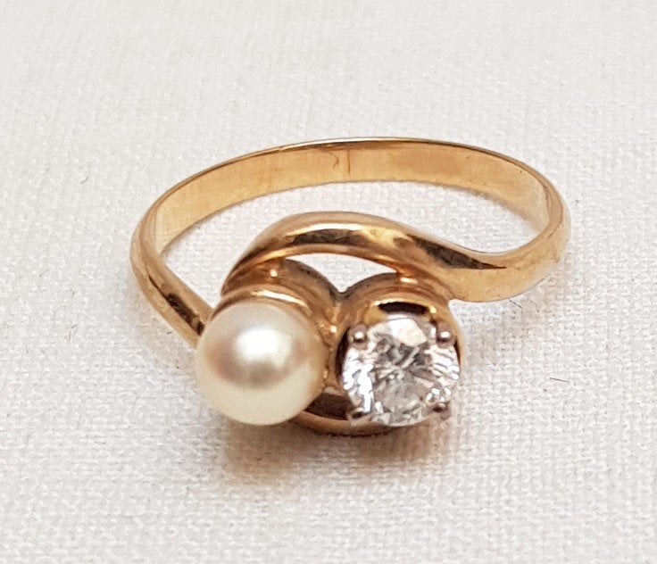 Bague ancienne en perles Bypass, bijou en or brillant., Enlèvement ou Envoi, Or, Bague, Avec pierre précieuse