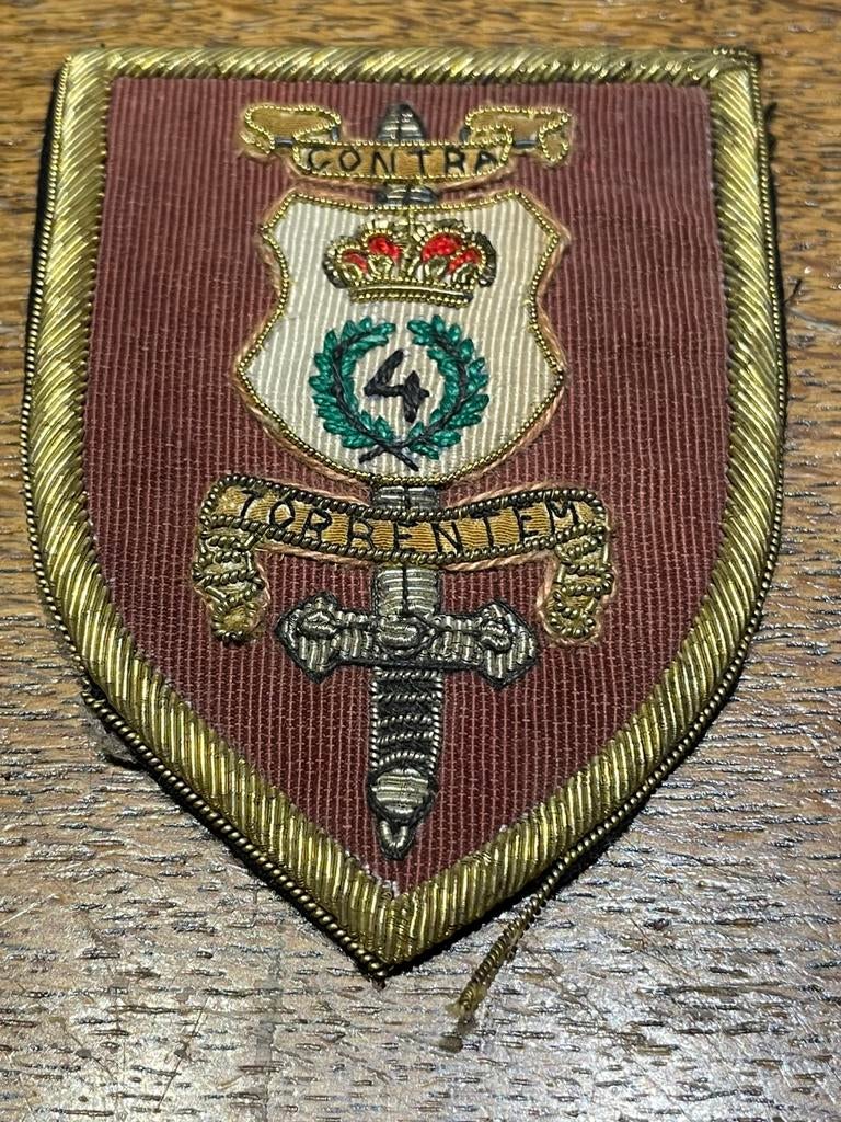 4de pantser infanterie brigade gouddraad geborduurd, Verzenden