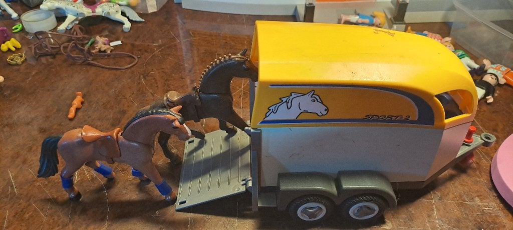 playmobil paarden trailer, Ophalen