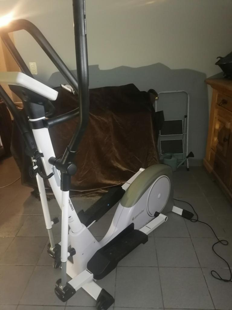 Degelijke Sportsline Crosstrainer, Ophalen, Zo goed als nieuw, Buik, Crosstrainer