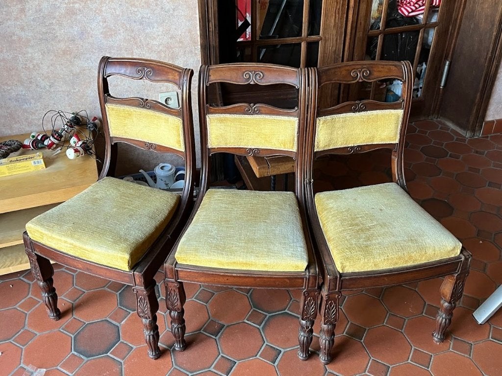 Chaises Louis-Philippe, Enlèvement