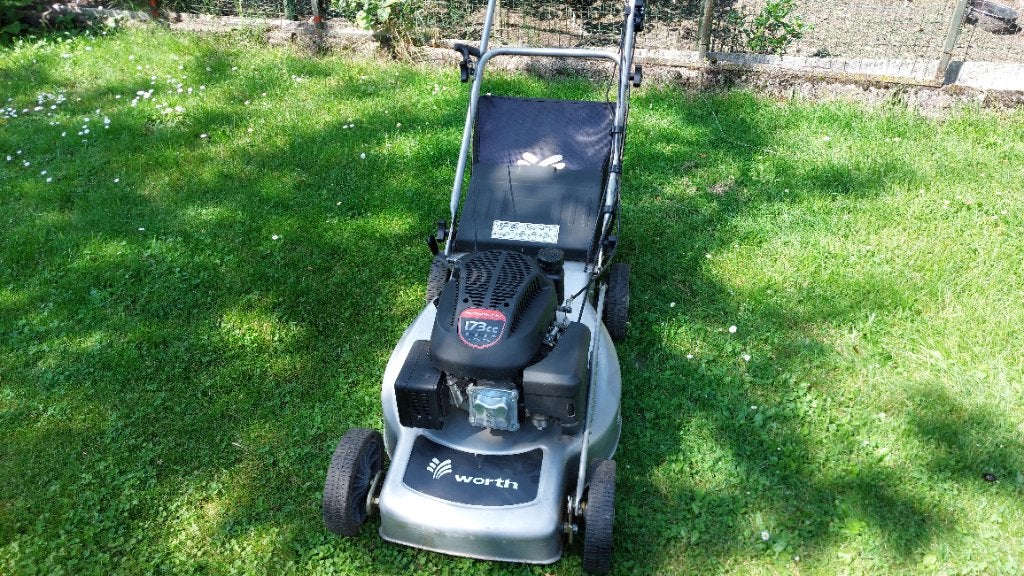 Zelftrekkende grasmaaier in zeer goede staat, Tuin en Terras, Ophalen, Cirkelmaaier, Versnellingen, Zo goed als nieuw