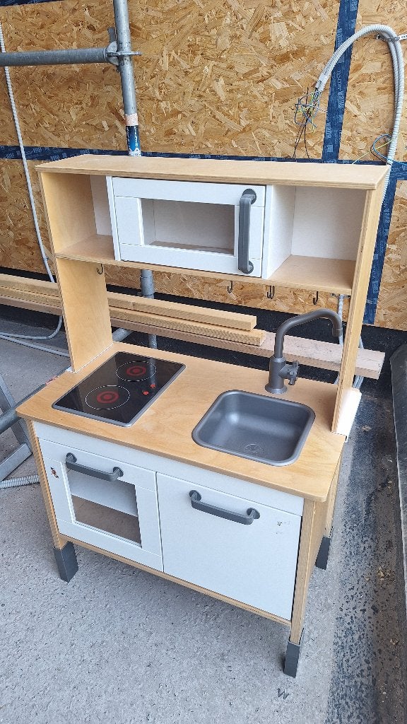 Speelgoedkeukentje, goed onderhouden, Ophalen, Zo goed als nieuw, Hout, Speelkeuken