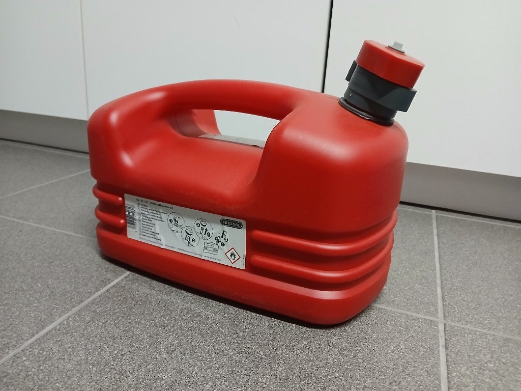 Pressol jerrycan 5 liter (benzine of mazout), Ophalen, Zo goed als nieuw