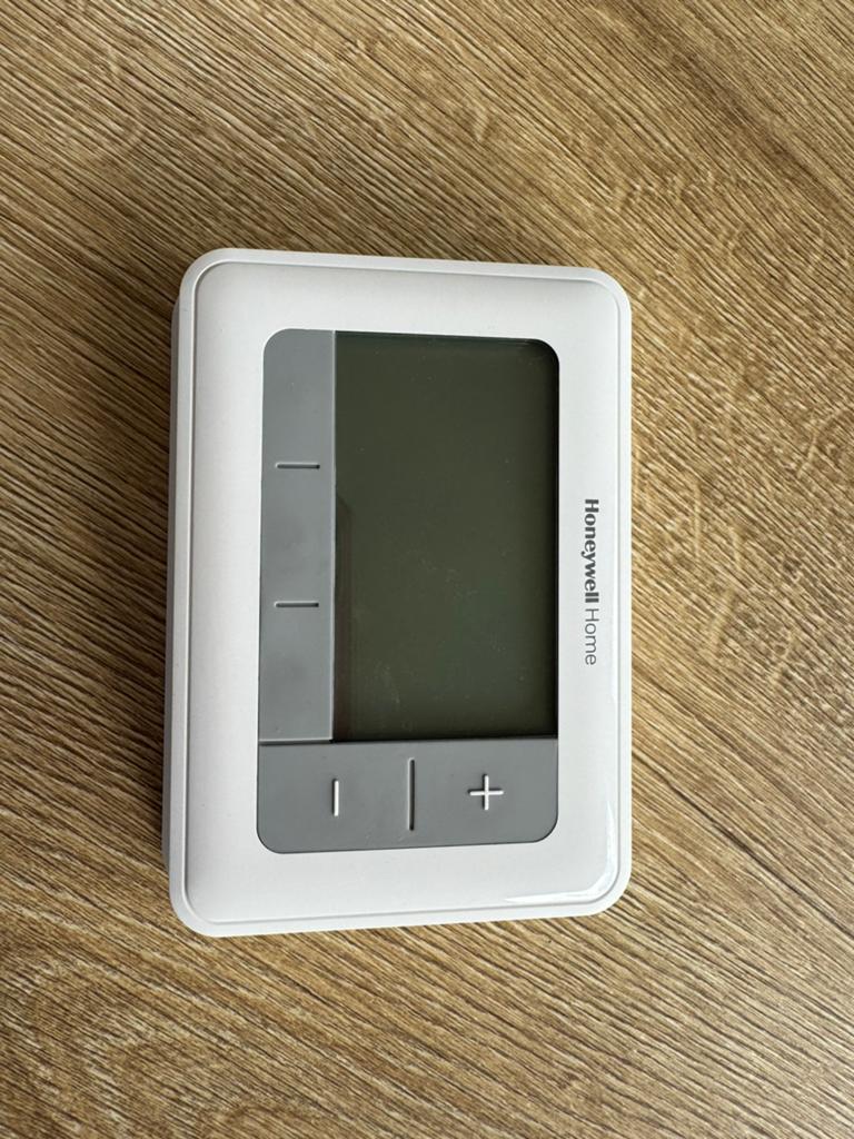 Honeywell thermostaat T4 7-Day, Bricolage & Construction, Thermostats, Enlèvement, Comme neuf