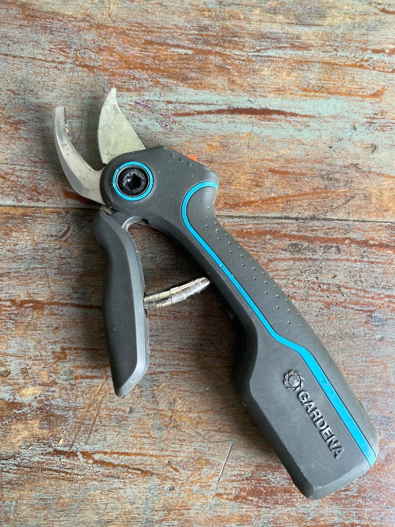 secateur gardena avec assistance, Jardin & Terrasse, Sécateurs, Enlèvement, Comme neuf, 20 à 29 mm, Gardena