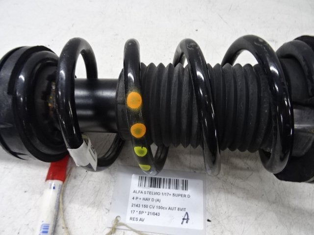 RESSORT DE SUSPENSION AVANT Alfa Romeo Stelvio (949), Utilisé, Alfa Romeo