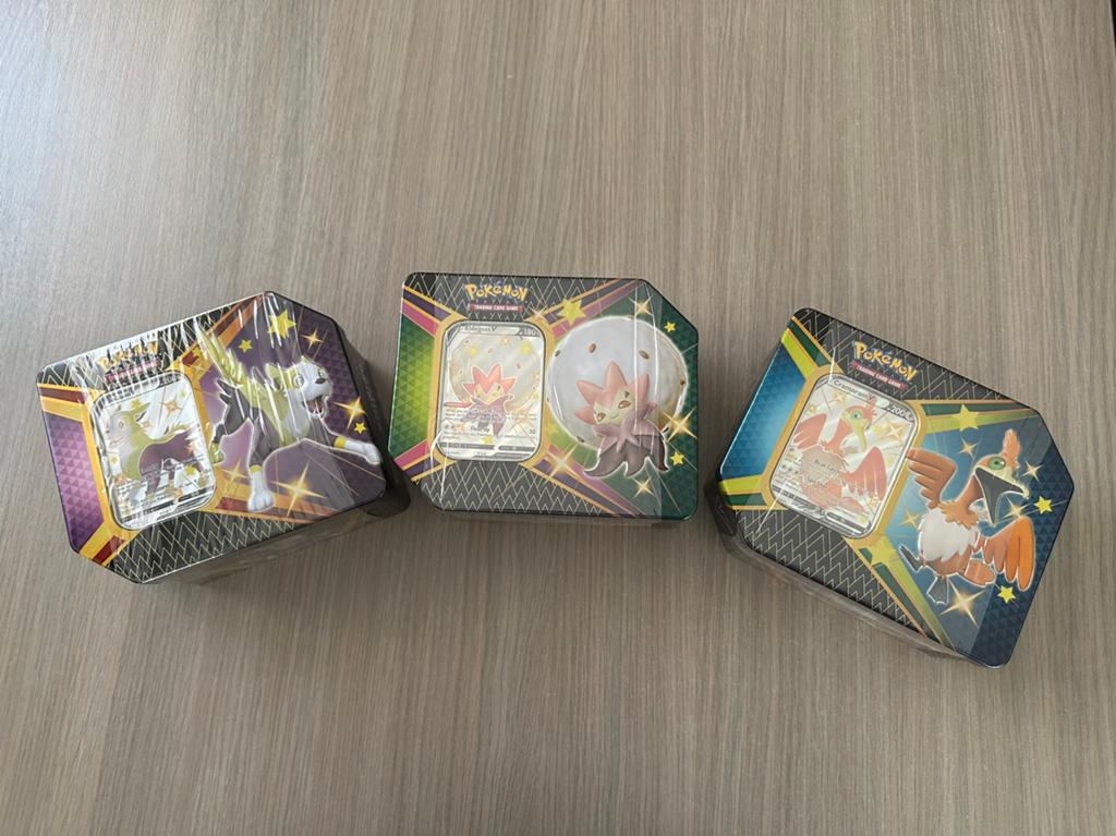 Shining Fates sealed tins, Hobby en Vrije tijd, Ophalen of Verzenden, Nieuw, Meerdere kaarten