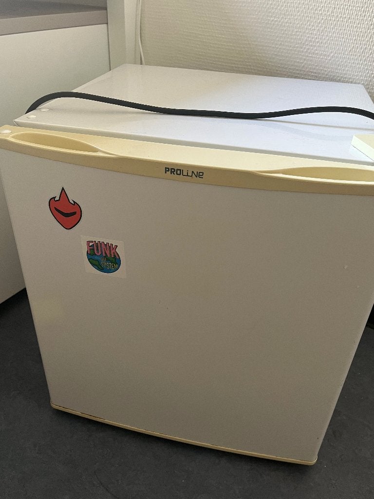 Kleine frigo, Elektronische apparatuur, Koelkasten en IJskasten, Gebruikt, Ophalen of Verzenden, Minder dan 75 liter, Met vriesvak