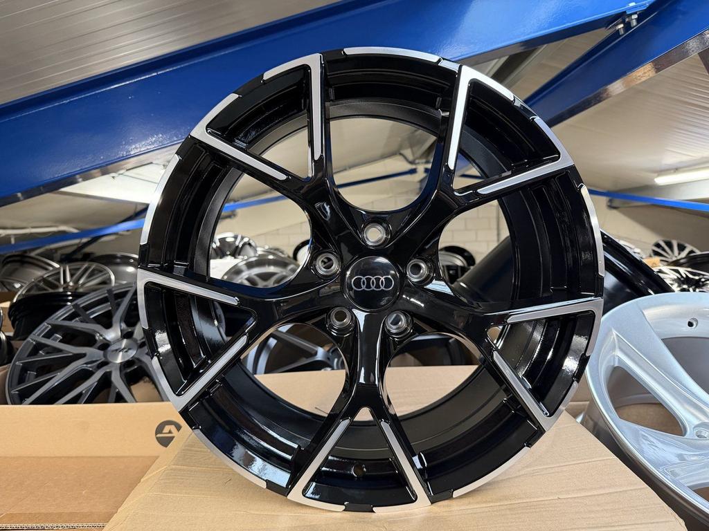 NIEUW 18inch Audi VW Seat NEW RS Style Velgen 5x112, -, -, Banden en Velgen, Nieuw