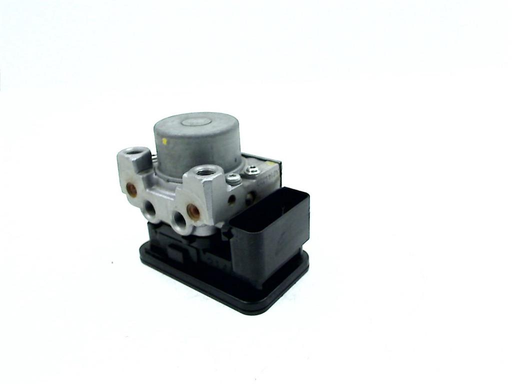 BLOC ABS (FREINS ANTI-BLOCAGE) Triumph (006-V95-162-3), Dhr. S. di Majo, Utilisé, Info@cama-motorparts.nl, P.J. Troelstraweg 8 8
3144 CX  MAASSLUIS, NL