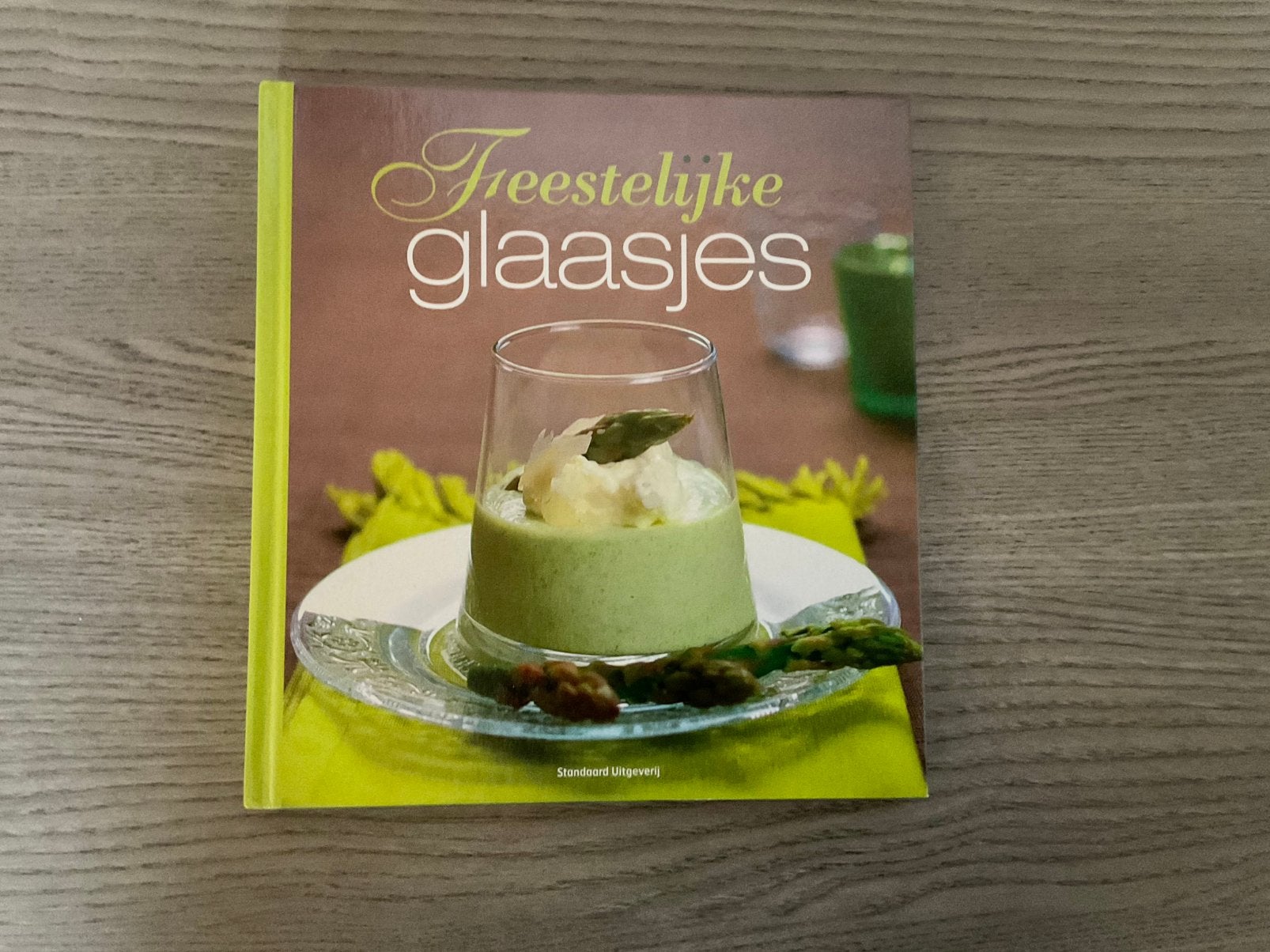 Kookboek feestelijke glaasjes, Boeken, Ophalen of Verzenden, Zo goed als nieuw