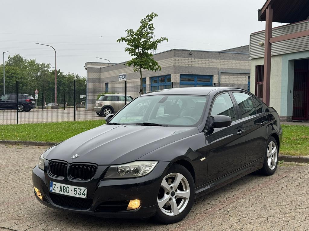 BMW 318d e90 2011 143 pk, Auto's, Euro 5, Zwart, Leder, 5 deurs