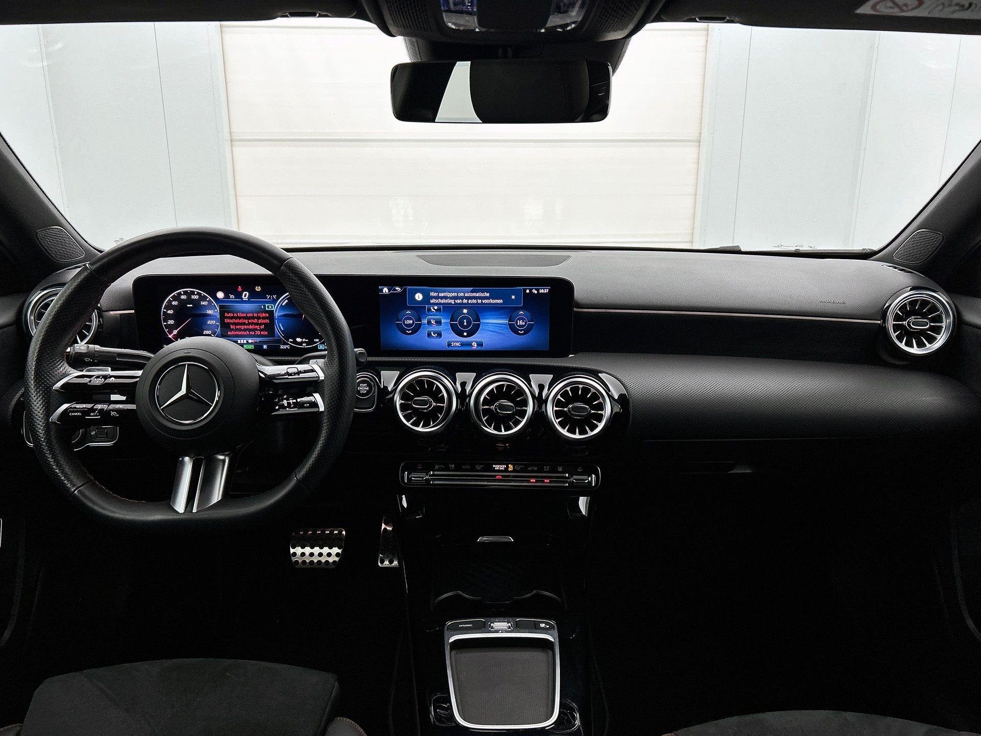 Mercedes-Benz A-Klasse 250 e Berline AMG Line | Smartphone I, Auto's, Stof, Gebruikt, 16 kWh, https://public.car-pass.be/vhr/89df8156-c750-4879-ac6d-526fcac3a66c