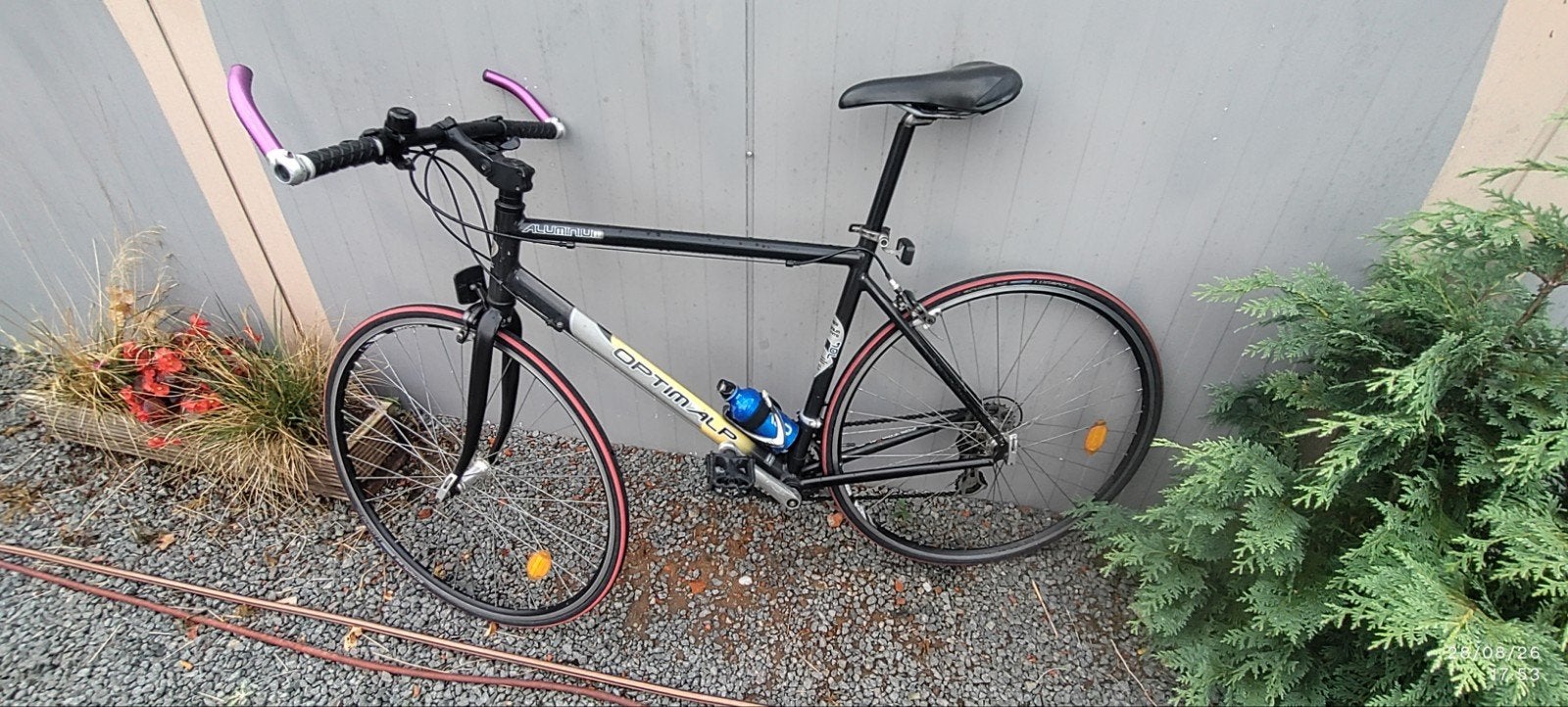 très beaux vélo de course, Autres marques, Comme neuf, Enlèvement, 28 pouces