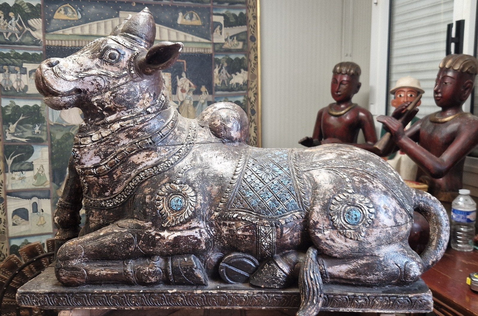 Grande statue de Nandi en bois, Inde., Enlèvement, Bois