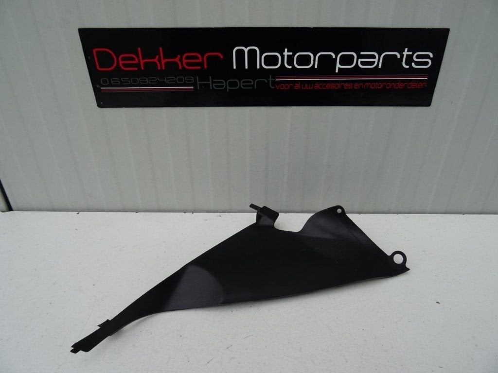 Linker Binnen Kuipdeel in Zijpaneel GSXR750 GSXR600 2006 K7, -, Utilisé, -, -