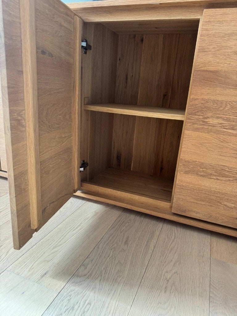 Ethnicraft Oak Shadow dressoir – 5 deuren – massief eik, Ophalen, 75 cm of meer, Eikenhout, Zo goed als nieuw