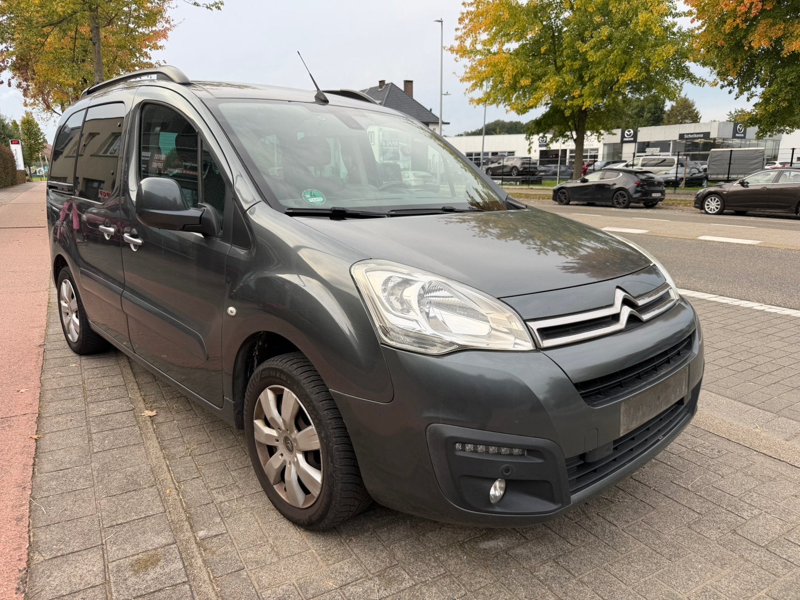 Citroen Berlingo 1.6 hdi 200.000Km Gps*Airco 2017, Voorwielaandrijving, Dealer onderhouden, Euro 6, 4 cilinders