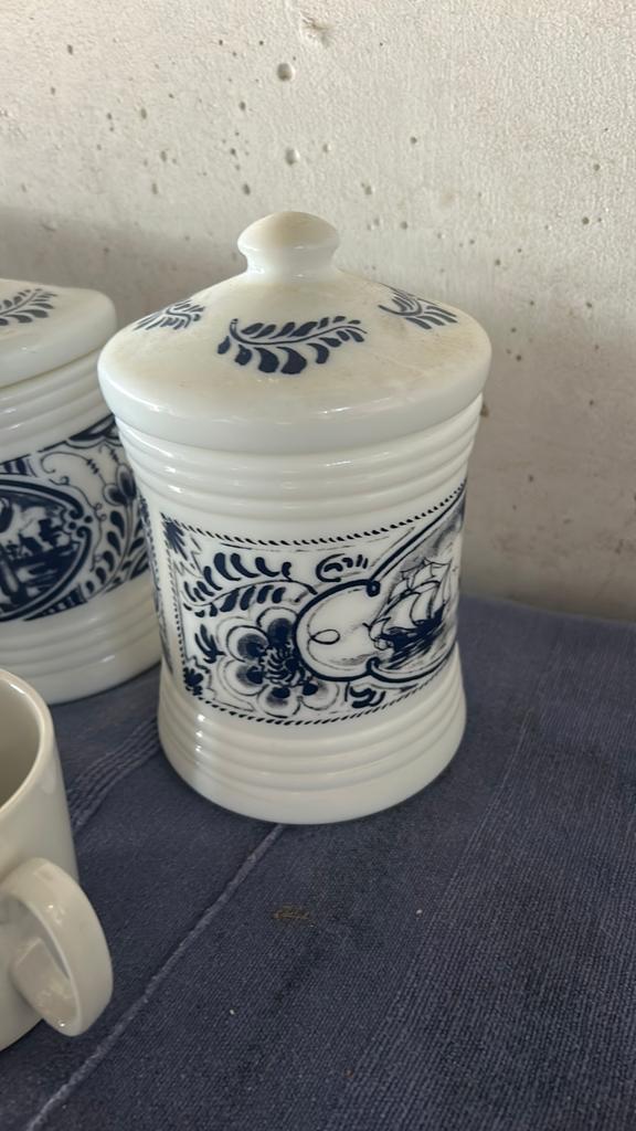 €1 voor alles tesamen (volle bananendoos voor rommelmarkt), Ophalen, Gebruikt