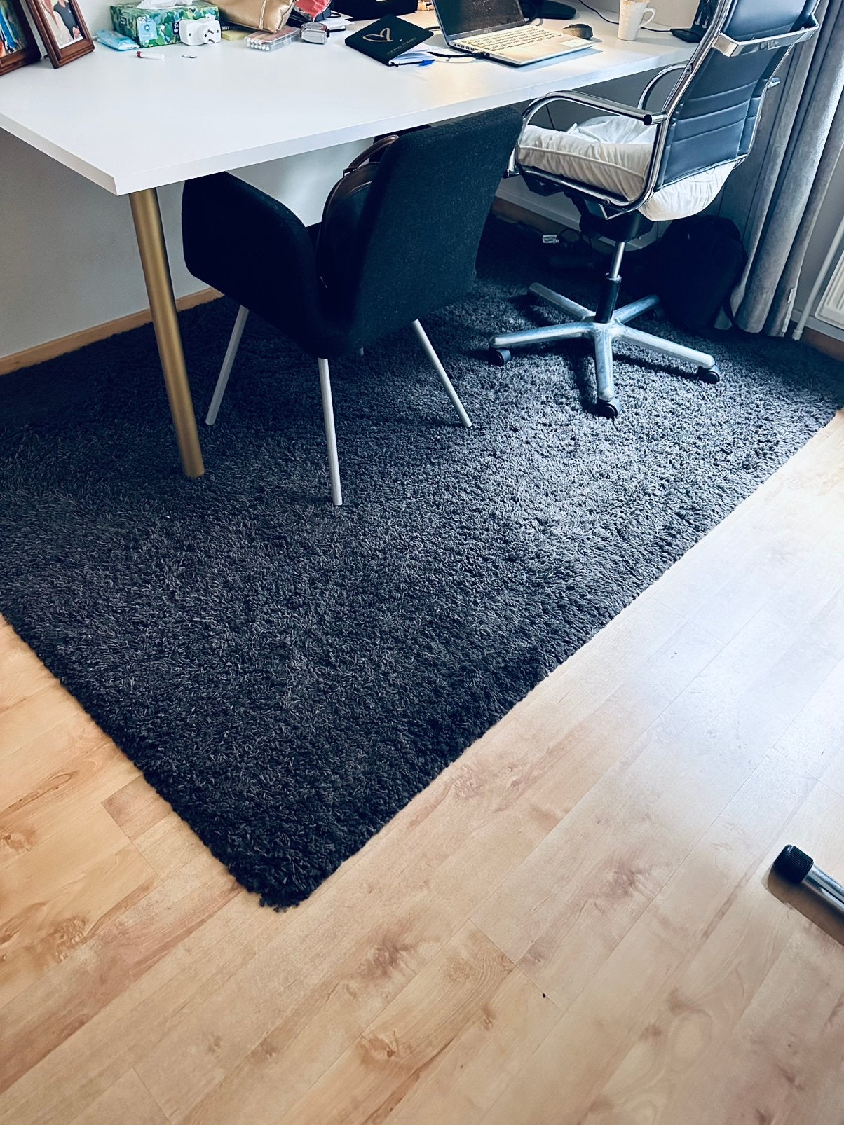 MOET NU WEG ! Donkerbruin tapijt 2,30 x 1,65, Huis en Inrichting, Stoffering | Vloerbedekking, Ophalen, Zo goed als nieuw, Tapijt