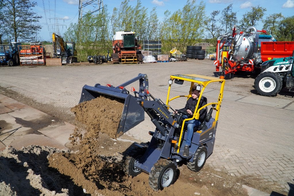 Eurotrac wielladers aan huis geleverd Nieuw, Articles professionnels, Enlèvement, Chargeuse sur pneus ou Chouleur