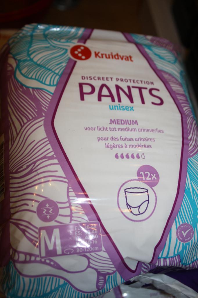 13 paquets incontinance pants discreet protection medium, Divers, Enlèvement