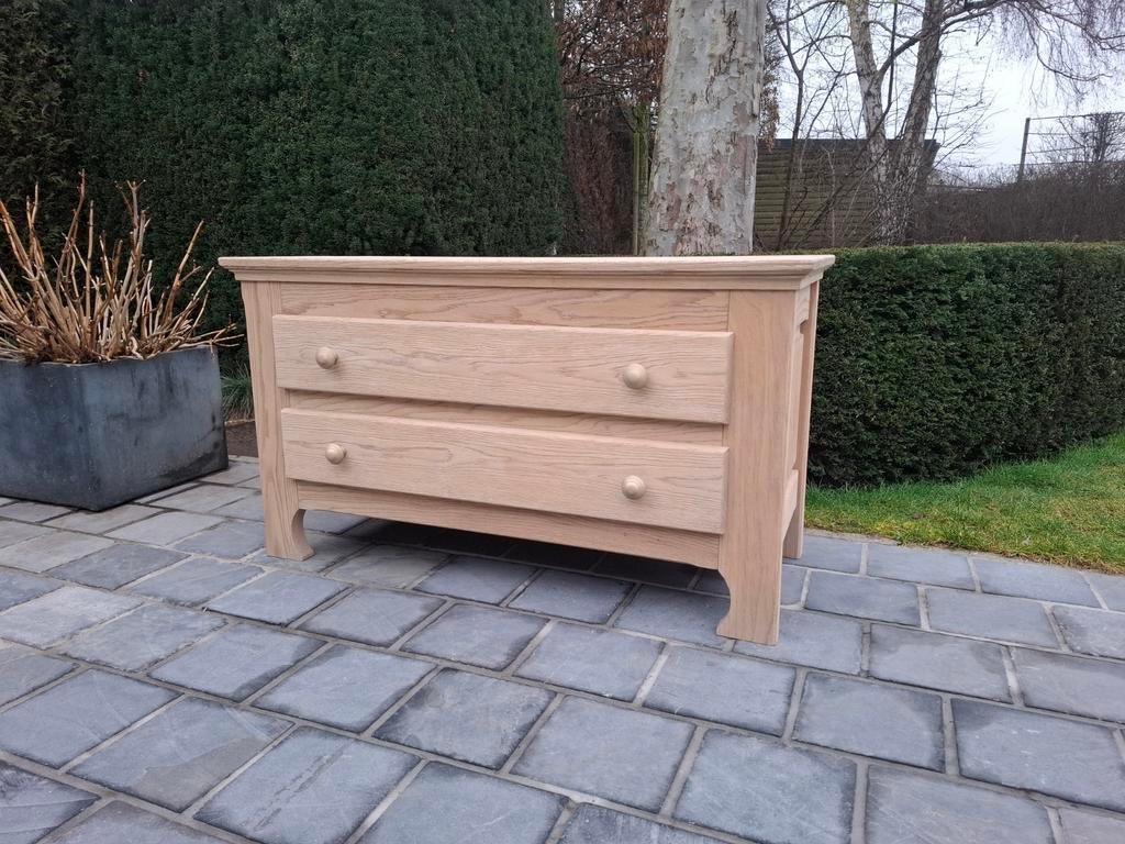 Commode uit massief eikenhout. Geluchtgomd., Huis en Inrichting, Ophalen of Verzenden, Eikenhout