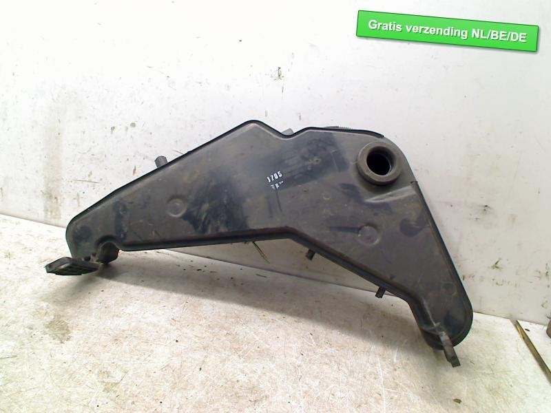 BOCAL LAVE-GLACE Audi Q5 (8RB) (8R0955453B), Auto-Union-Straße  1,
85057  Ingolstadt, DE, Info@audi.de, Audi, Utilisé