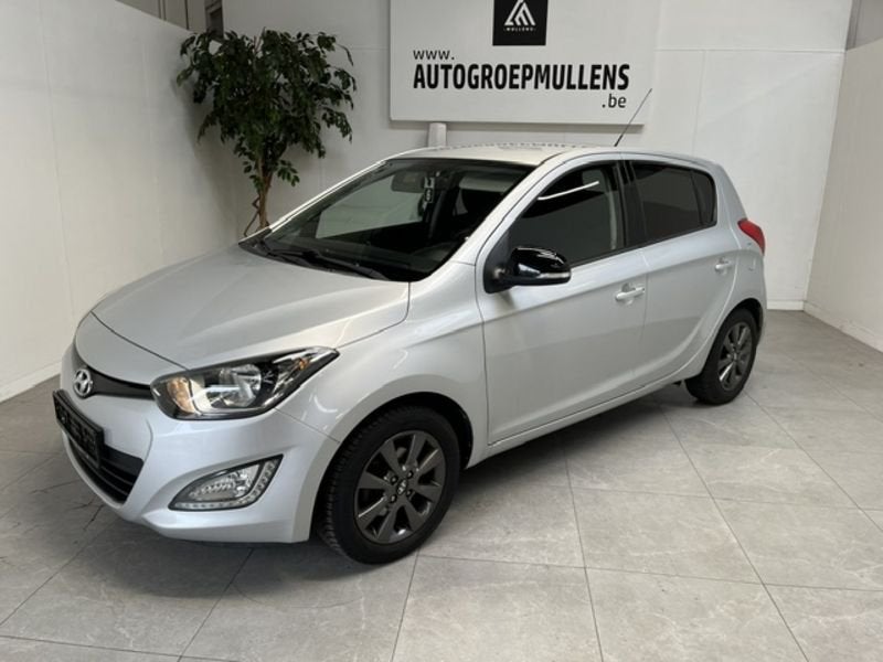 Hyundai i20 City/Move, Argent ou Gris, Achat, Entreprise, Boîte manuelle