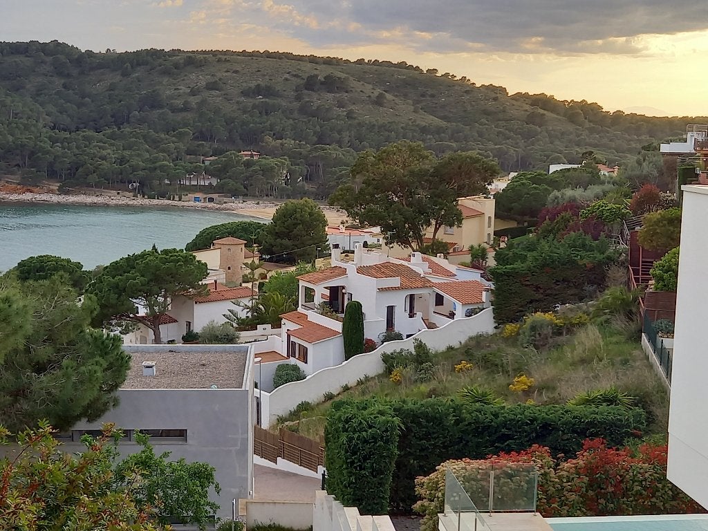 Vakantievilla te huur  Spanje, Costa Brava, L'Escala, Montgo, 8 personen, 4 of meer slaapkamers, Costa Brava, Open haard