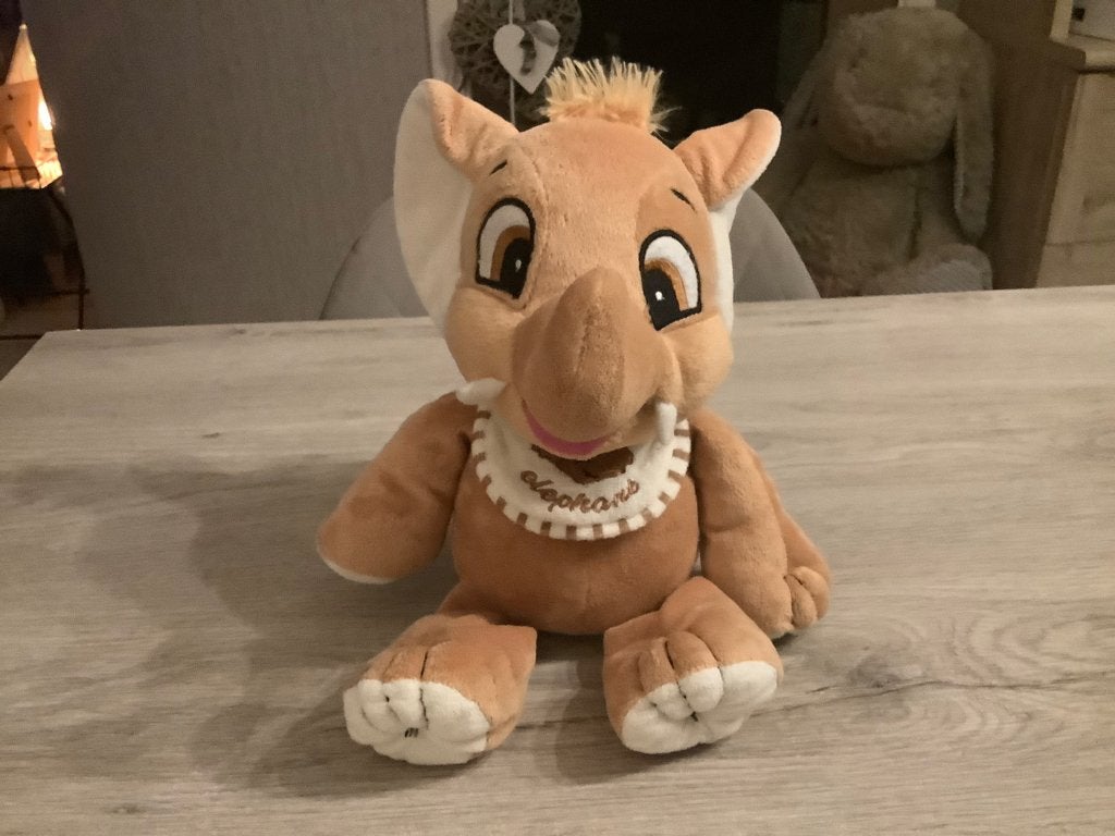 Baby pluche olifant character, Kinderen en Baby's, Overige merken, Overige karakters, Ophalen of Verzenden, Zo goed als nieuw