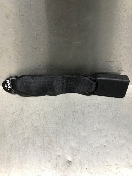BOUCLE DE CEINTURE CENTRE ARRIÈRE Suzuki Celerio (LF), Utilisé, Suzuki