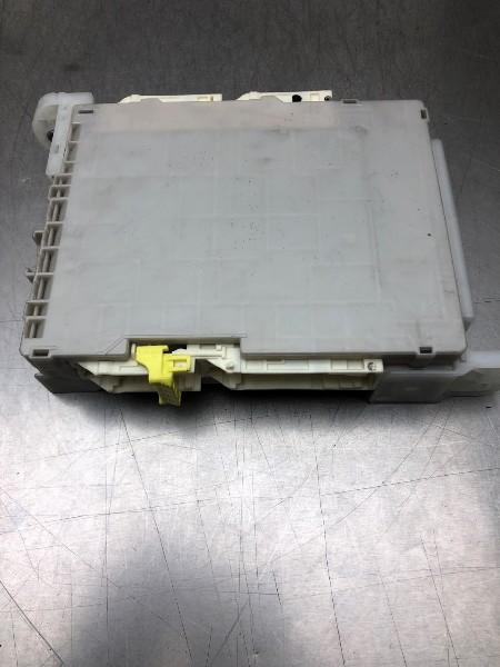 ZEKERINGKAST Toyota iQ (01-2009/12-2015) (|8273074020|), Auto-onderdelen, Gebruikt, Toyota