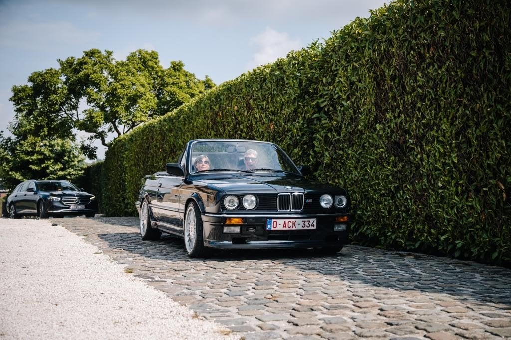 BMW 325i Mtech1 E30, Auto's, BMW, Euro 2, Achterwielaandrijving, Zwart, Cabriolet
