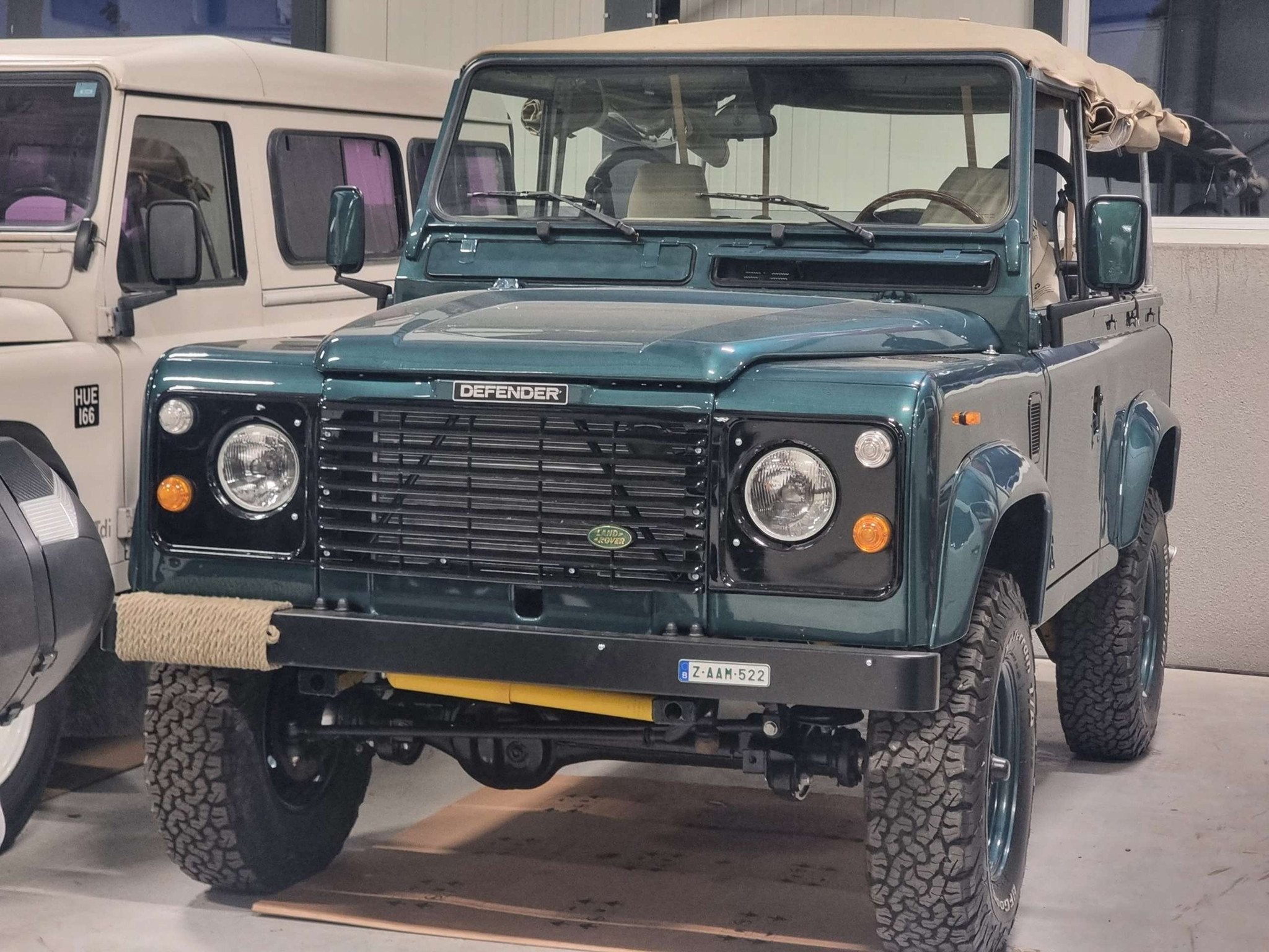 Land Rover Defender TYPE 90 * FULL RESTAURER * TURBO DIESEL, foto 3