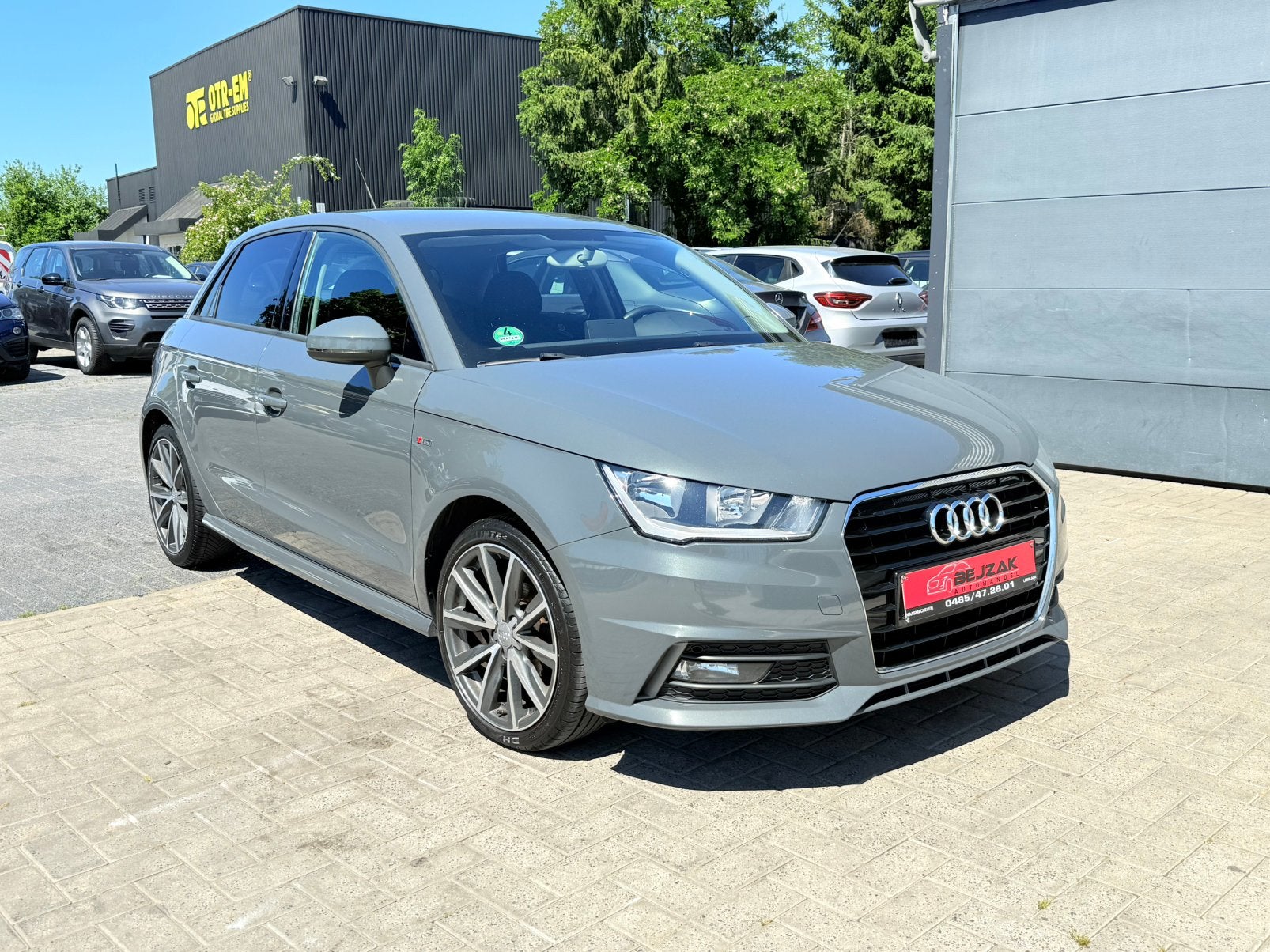 Audi A1 S-line 1.0TFSi S-Tronic Autm Nardo Grey, A1, Bedrijf, ABS, Voorwielaandrijving